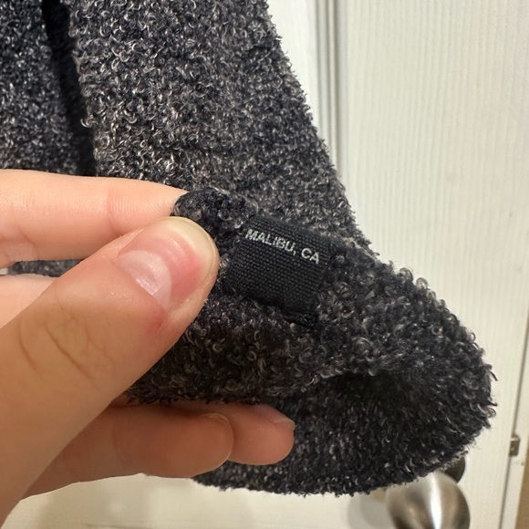 Barefoot Dreams Charcoal Gray Cardigan 🖤 - Picture 9 of 14